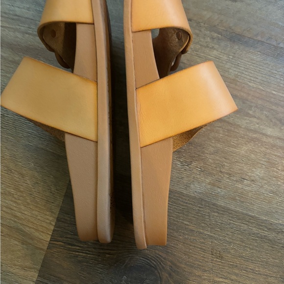 Reef Vera Cruise Cushion Slide Sandal, size 6. Worn twice - Picture 6 of 6